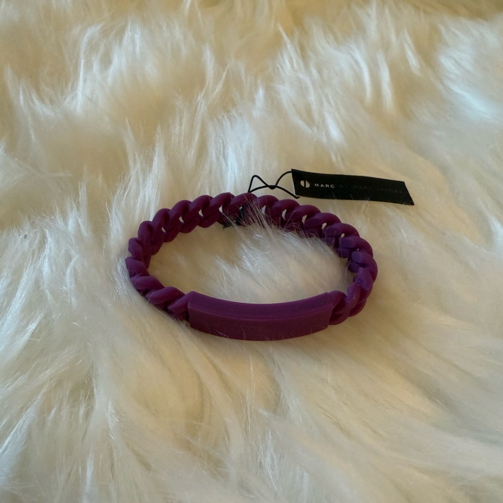 Purple Bracelet - Stylish Women's Accessory